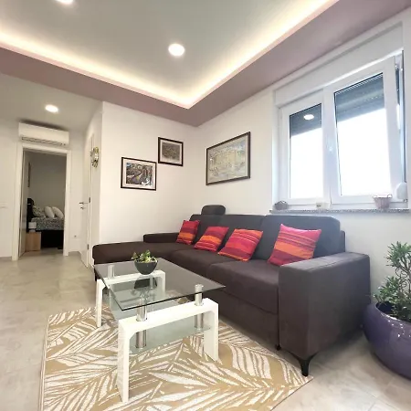 Emir Apartment *